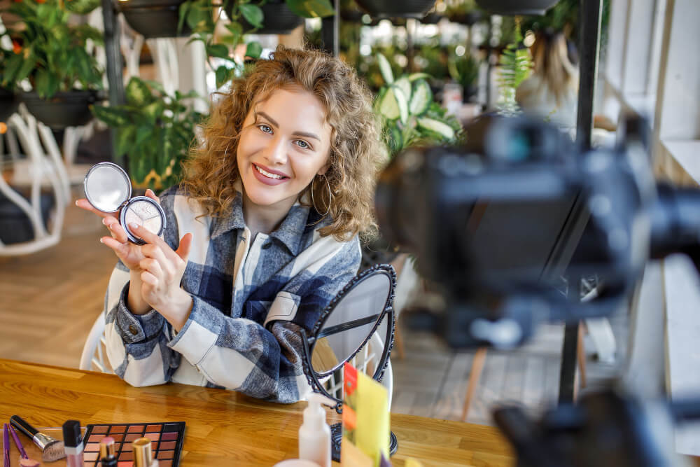 Micro-influencer e UGC autentico ritorno alla fiducia nel digital marketing