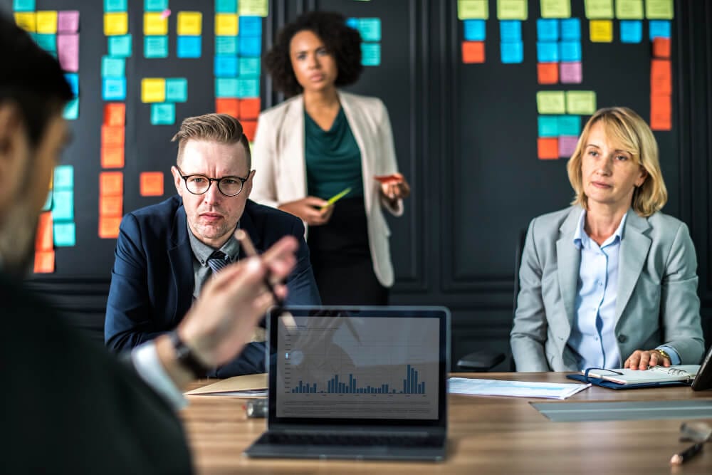Employee advocacy come trasformare il team in una leva di visibilità e credibilità